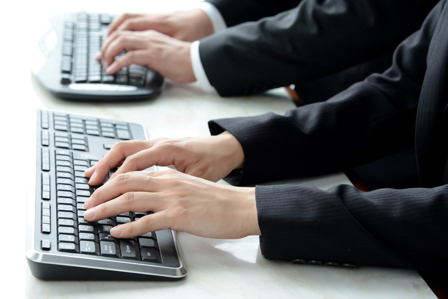 深圳刑事律師剖析男子拋妻卷款殺新歡潛逃14年終落網案