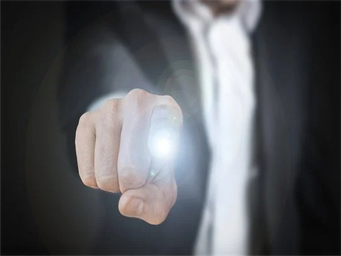 龍崗愛(ài)聯(lián)律師分析POS機(jī)套現(xiàn)百萬(wàn)如何判